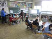３年
